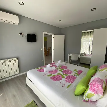 Cantinho T1 * ג'רס